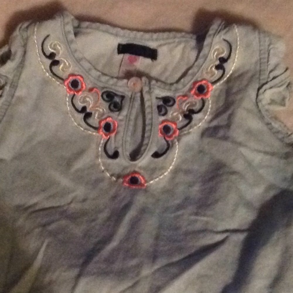 Peplum jean shirt /jeans